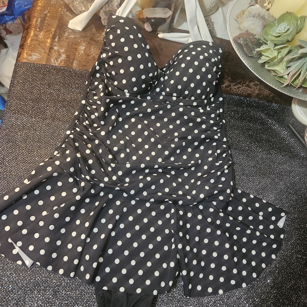 Chaps Black and White Polka Dot Swimsuit Nice EUC Size 10 - Picture 8 of 8